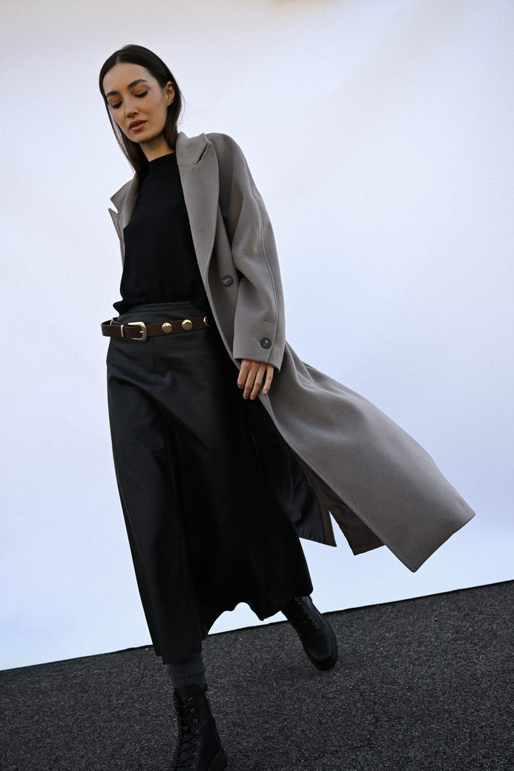 Cappotto lungo doppiopetto con cintura