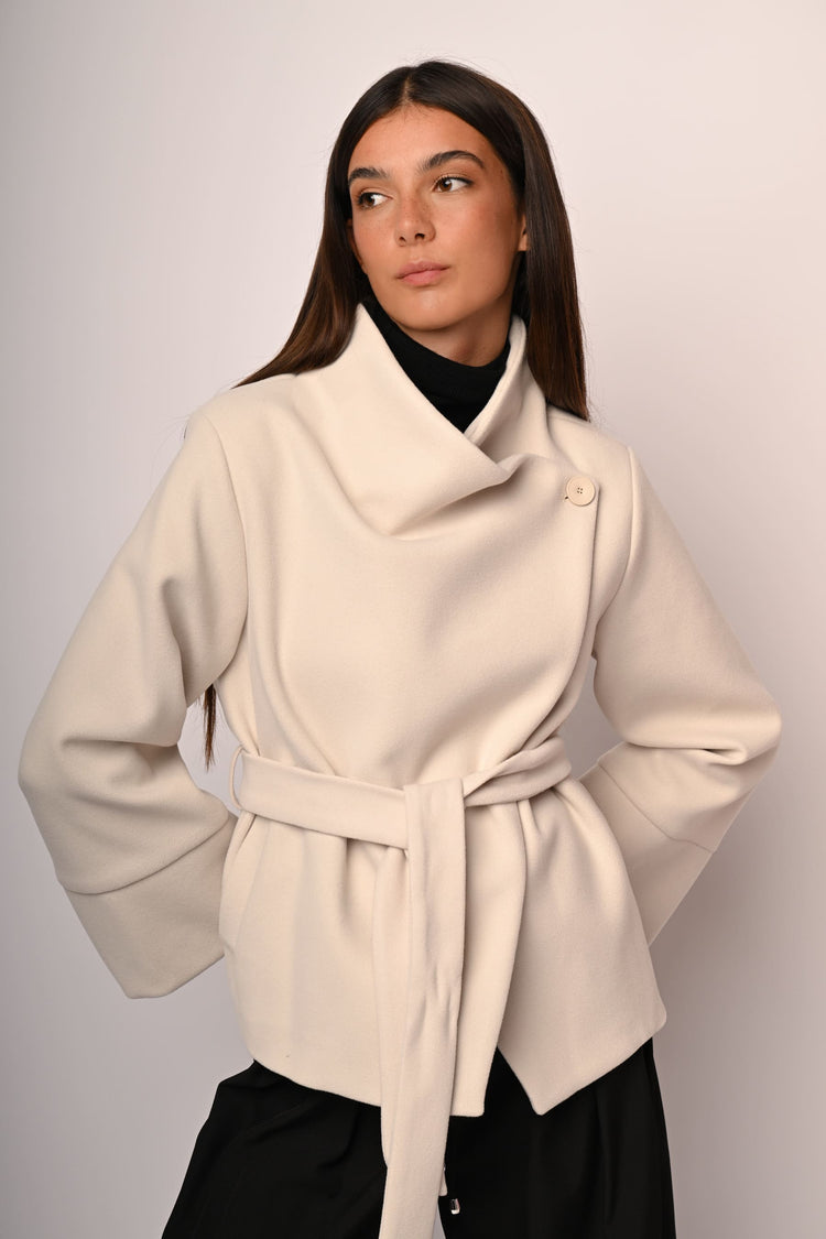 Cappotto corto con cintura