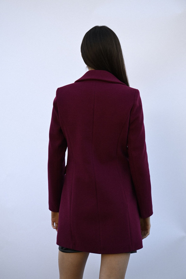 Cappotto monopetto con bottoni gioiello