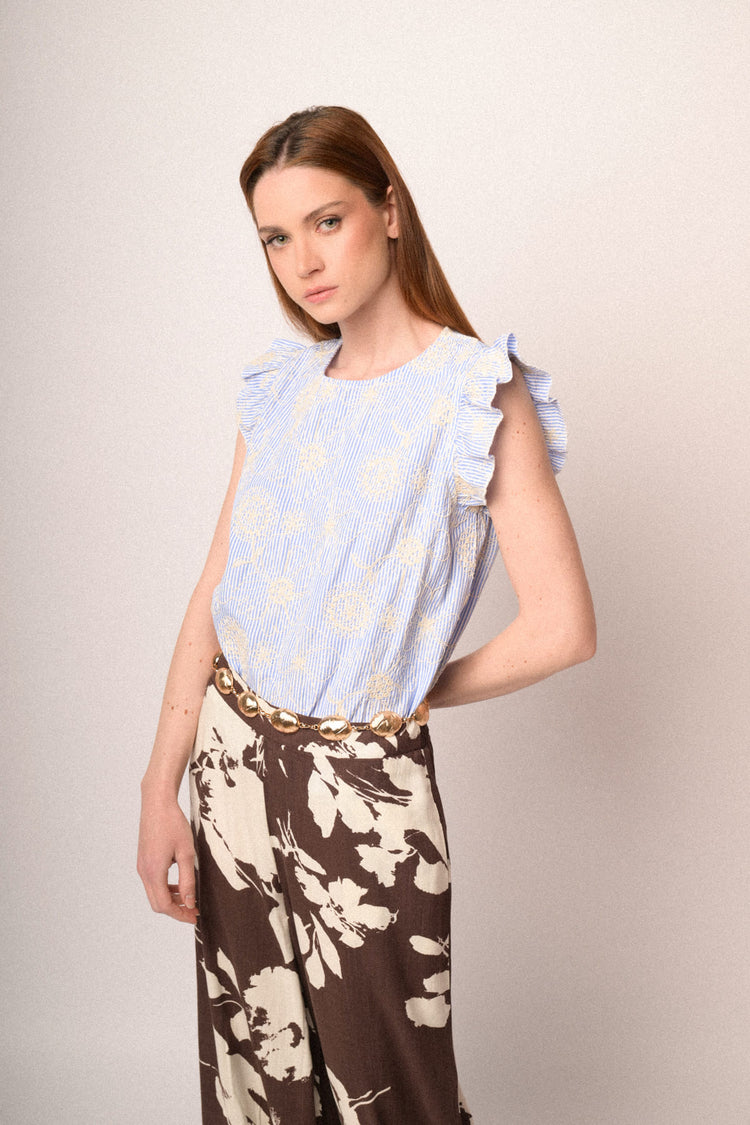 Top righe con ricami fiori
