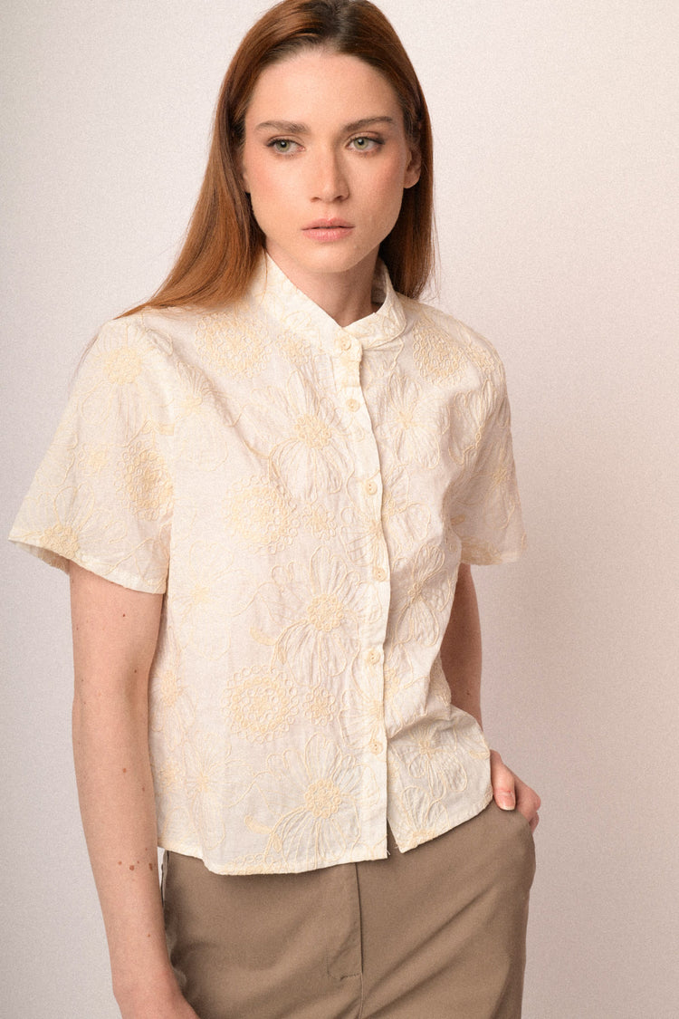 Camicia ricami fiori