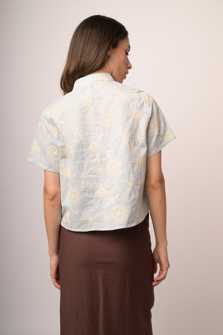 Camicia ricami fiori