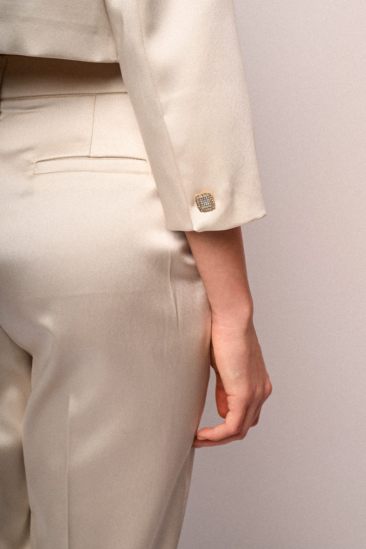 Bolero in raso con gancetti