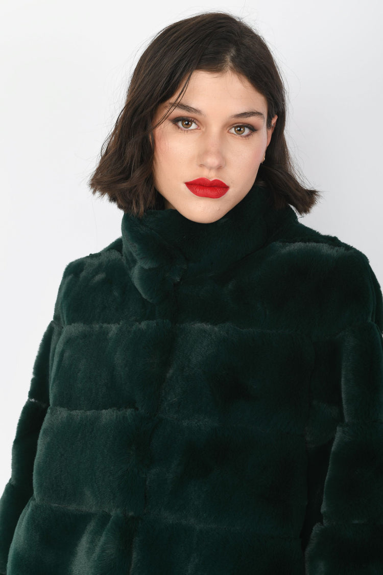 Giacca corta in faux fur