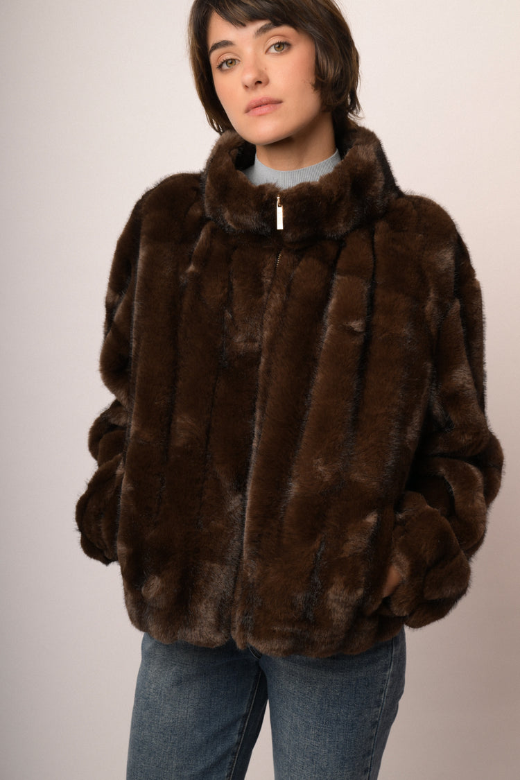 Giacca pelosa con zip