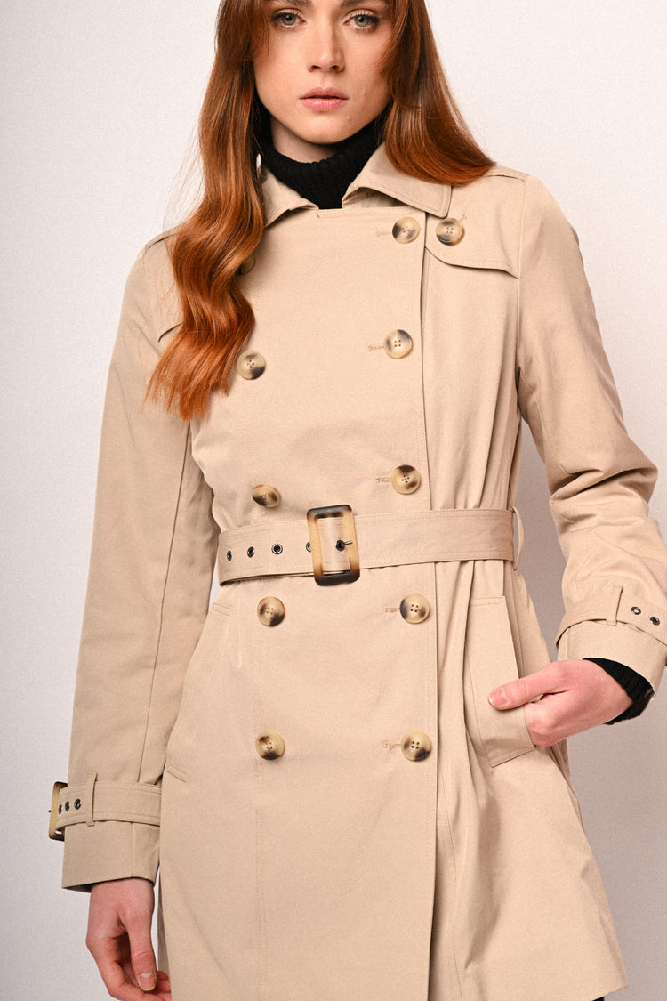 Trench doppiopetto beige con cintura
