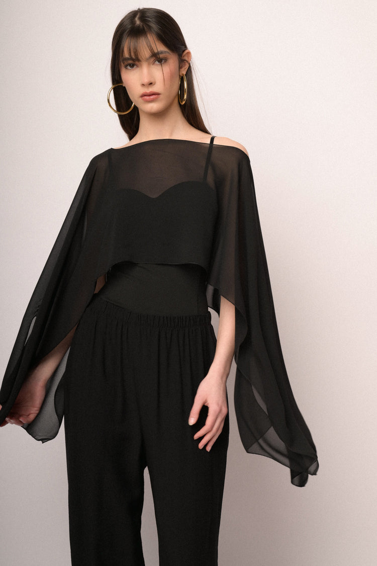 Coprispalle fluente in tulle nero
