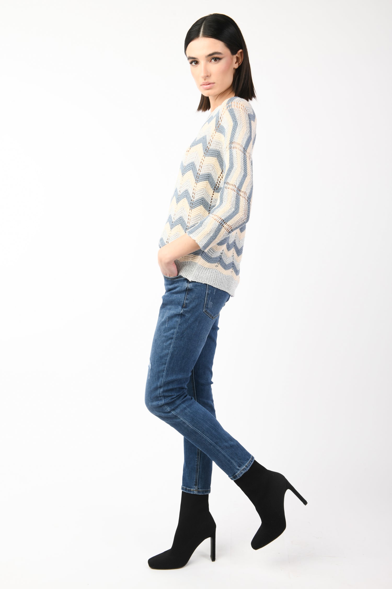 JJSW22007CNJE-23_1_1_3966ca68-3b43-45af-b125-14eba9ccd25a