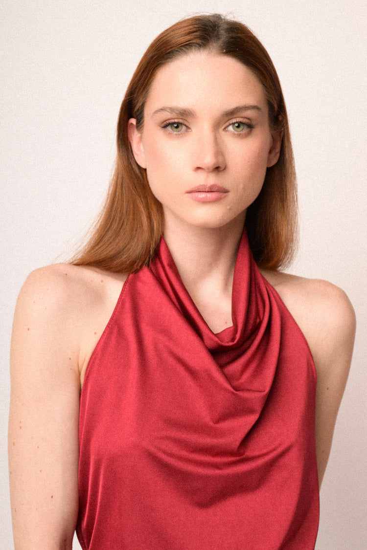 Top halter con scollo drappeggiato rosso