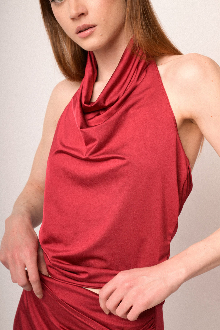 Top halter con scollo drappeggiato rosso