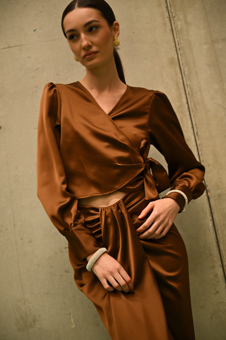 Blusa a portafoglio in raso