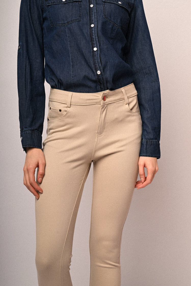 Pantaloni slim-fit in drill
