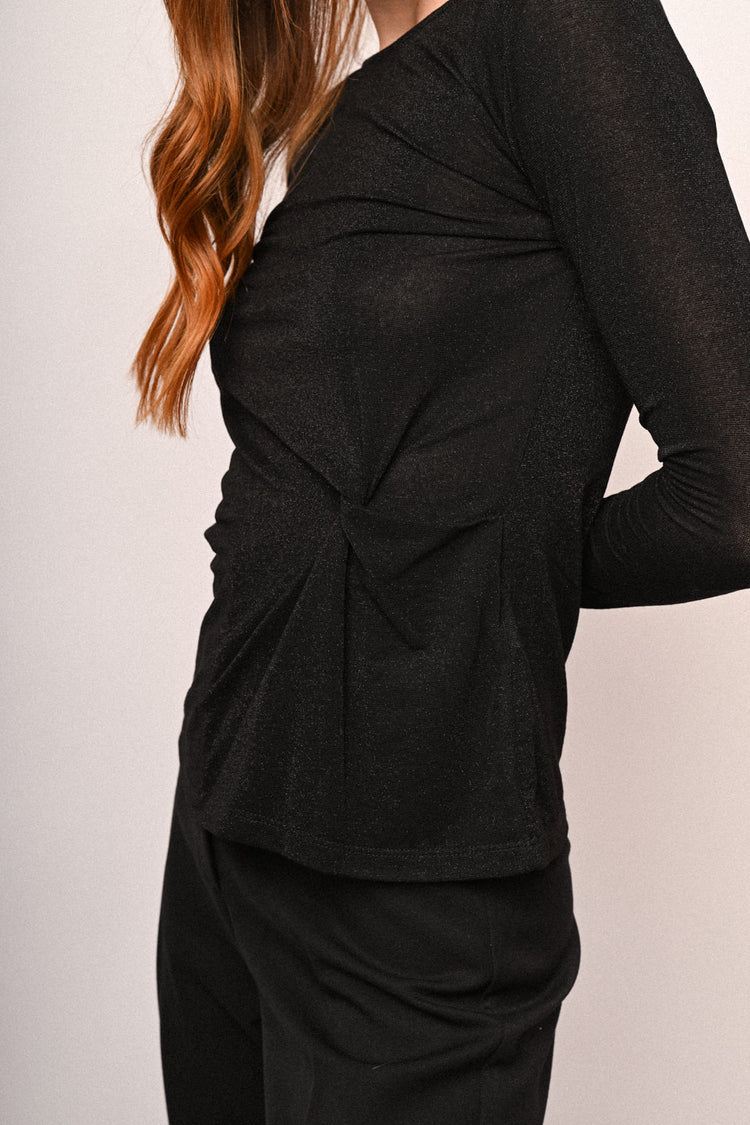 Top in maglia lurex con nodo