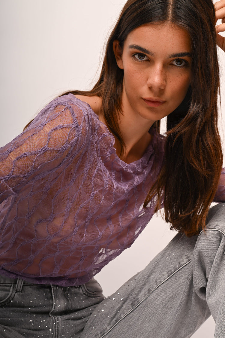 Top in tulle dévoré con scollo a barchetta