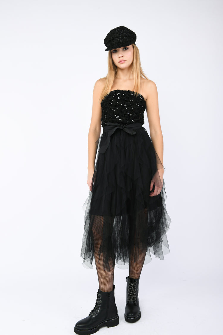 Abito in paillettes e tulle