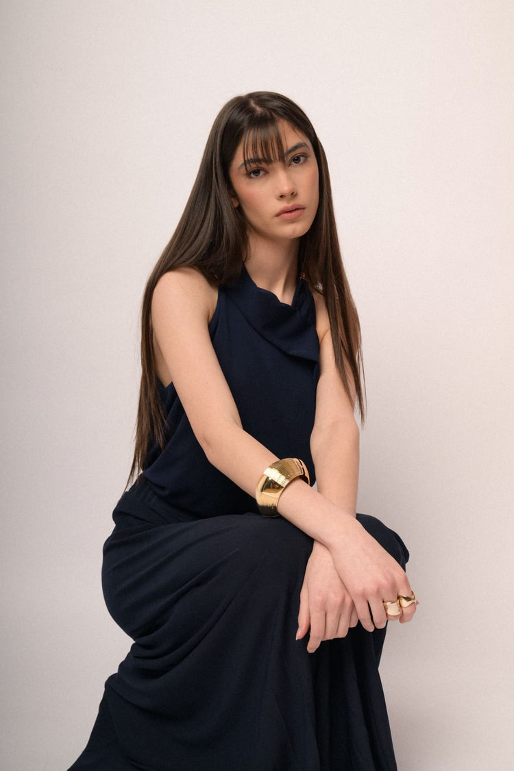 Top all'americana blu con fibbia oro