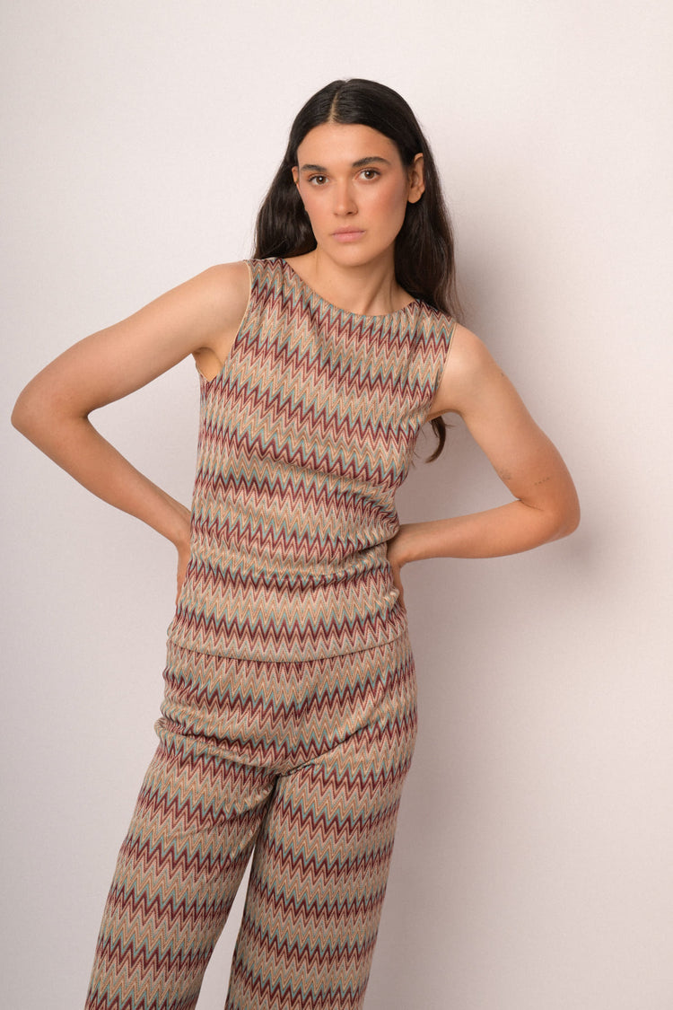 Top multicolor a motivo zig-zag