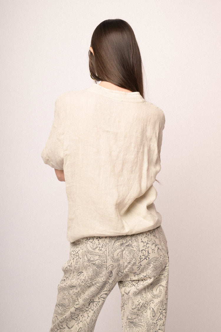 Camicia in lino beige con nodo
