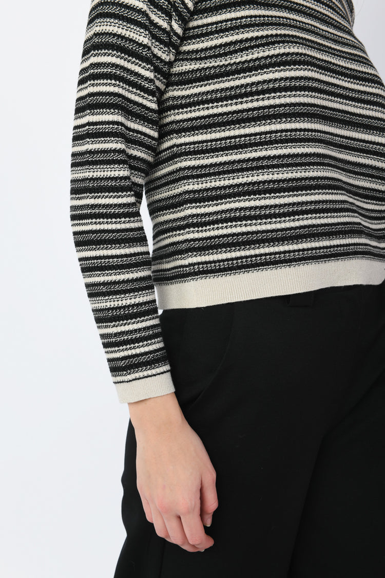 Pull in maglia lurex a righe