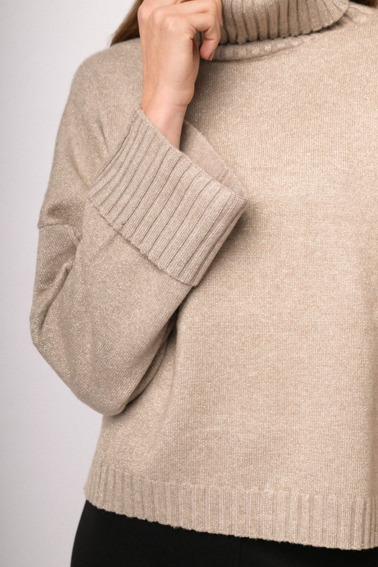 Maglia lurex a collo alto tortora