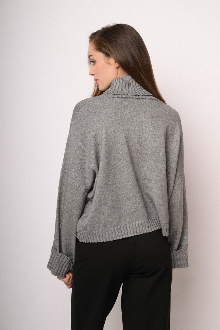 Maglia lurex a collo alto grigia
