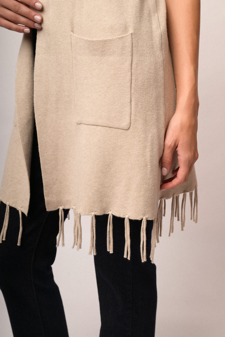 Gilet lungo con frange
