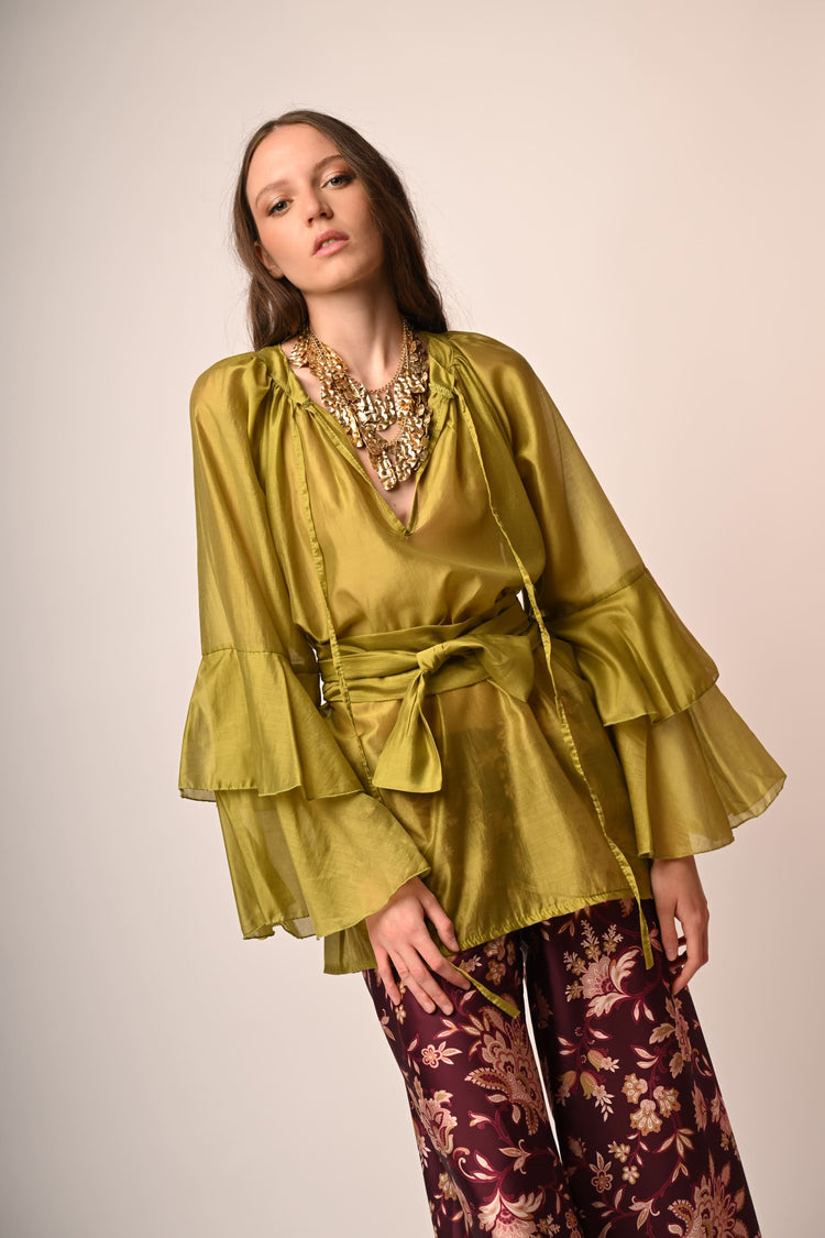 Blusa in mussola con volants