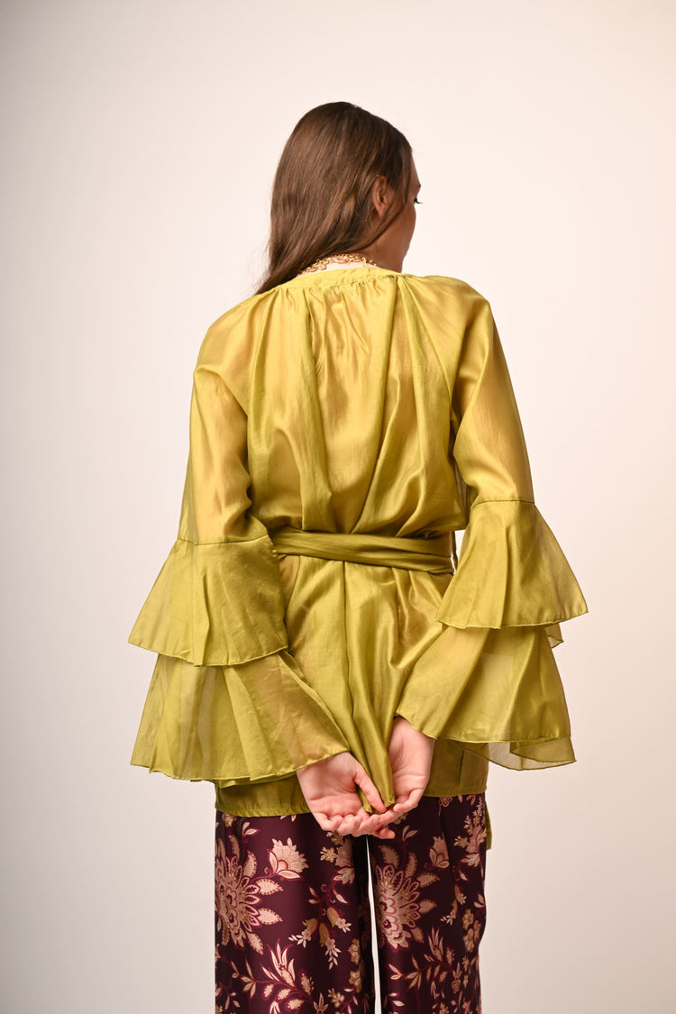 Blusa in mussola con volants