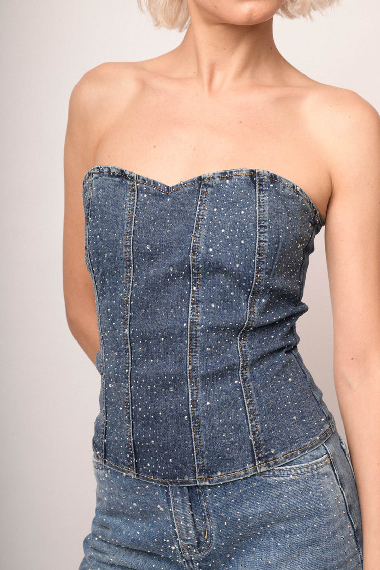 Top denim con strass