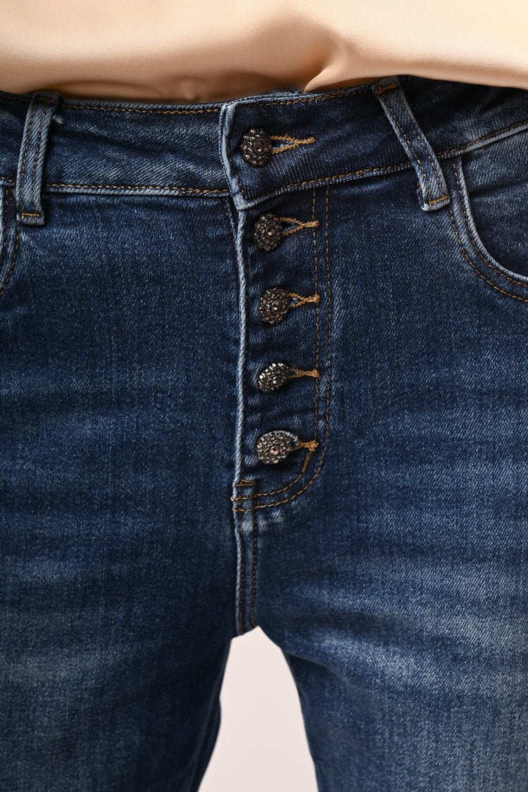 Jeans baggy con bottoni gioiello