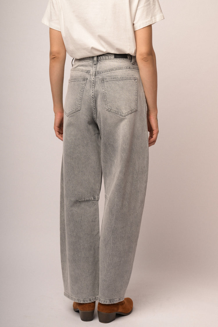 Jeans Barrel in denim grigio