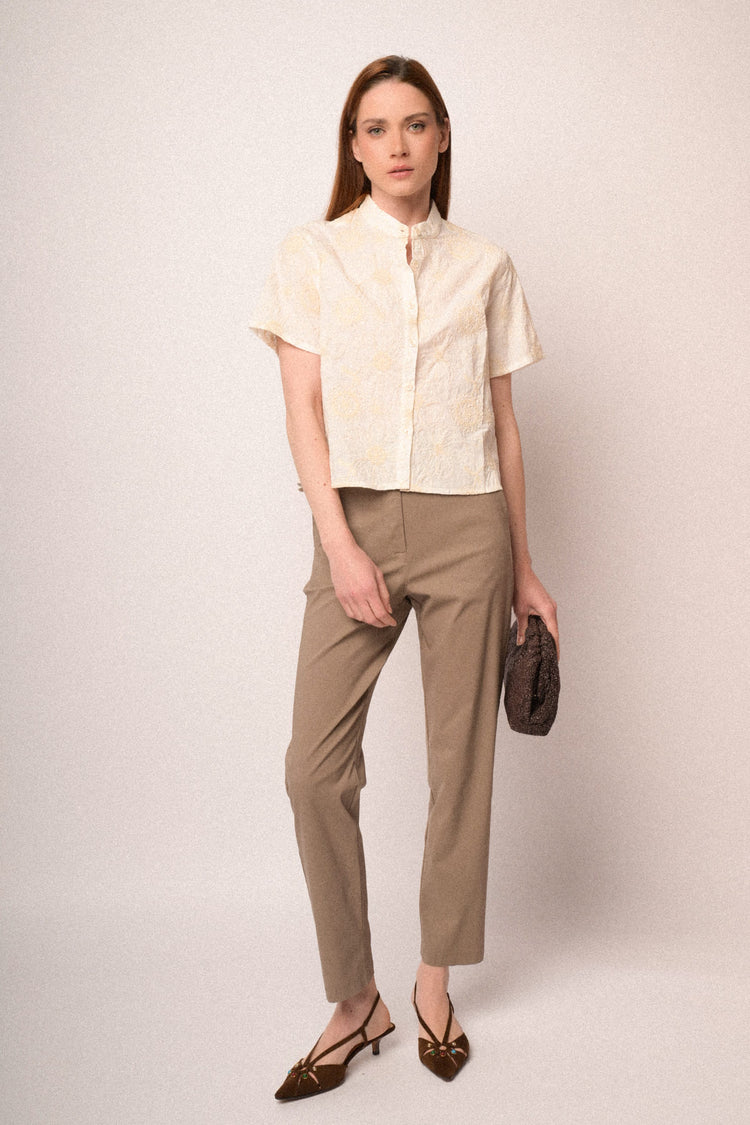 Pantaloni a vita alta con gamba dritta beige