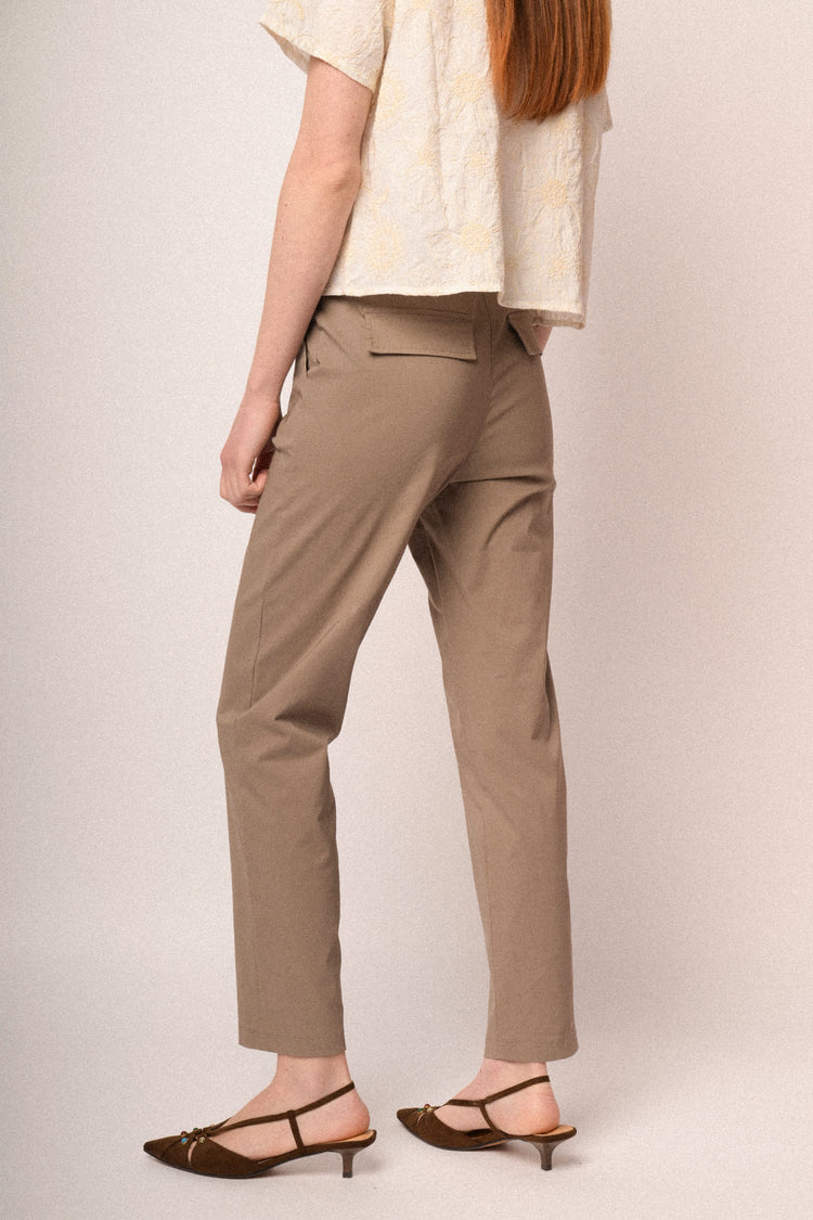 Pantaloni a vita alta con gamba dritta beige
