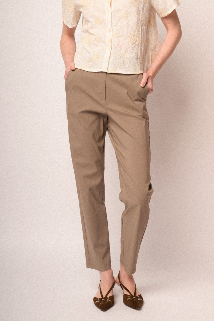 Pantaloni a vita alta con gamba dritta beige