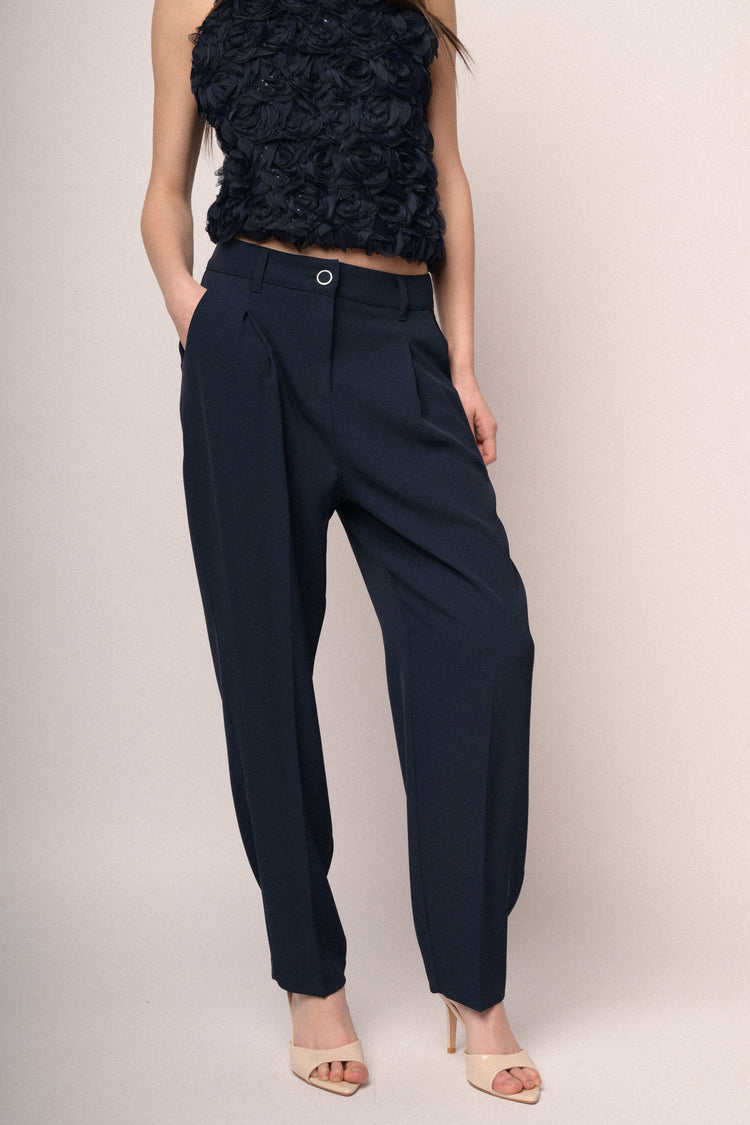 Pantaloni fluenti a carota blu
