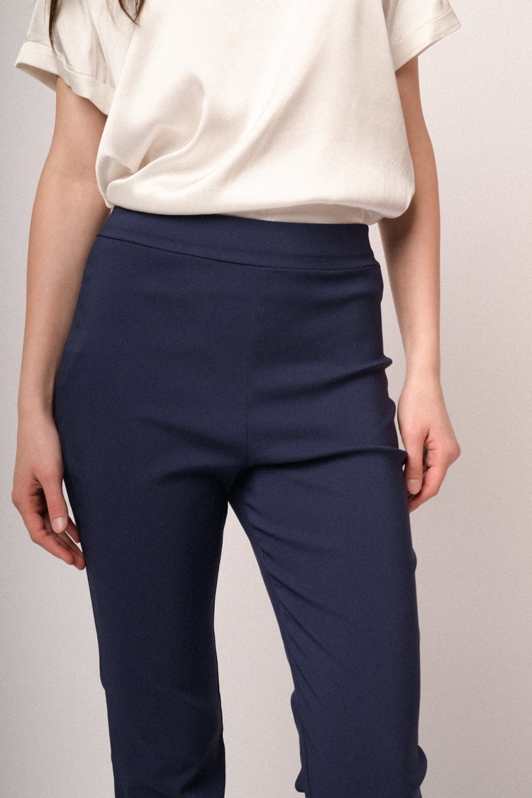 Pantaloni a gamba svasata misto viscosa blu