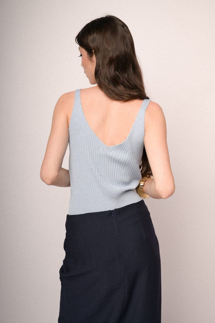 Top in maglia lurex celeste