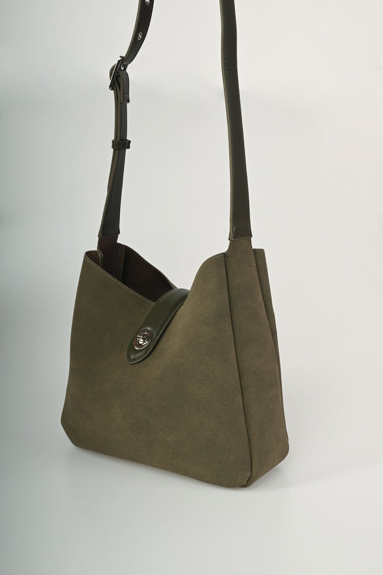 Borsa a spalla in faux suede
