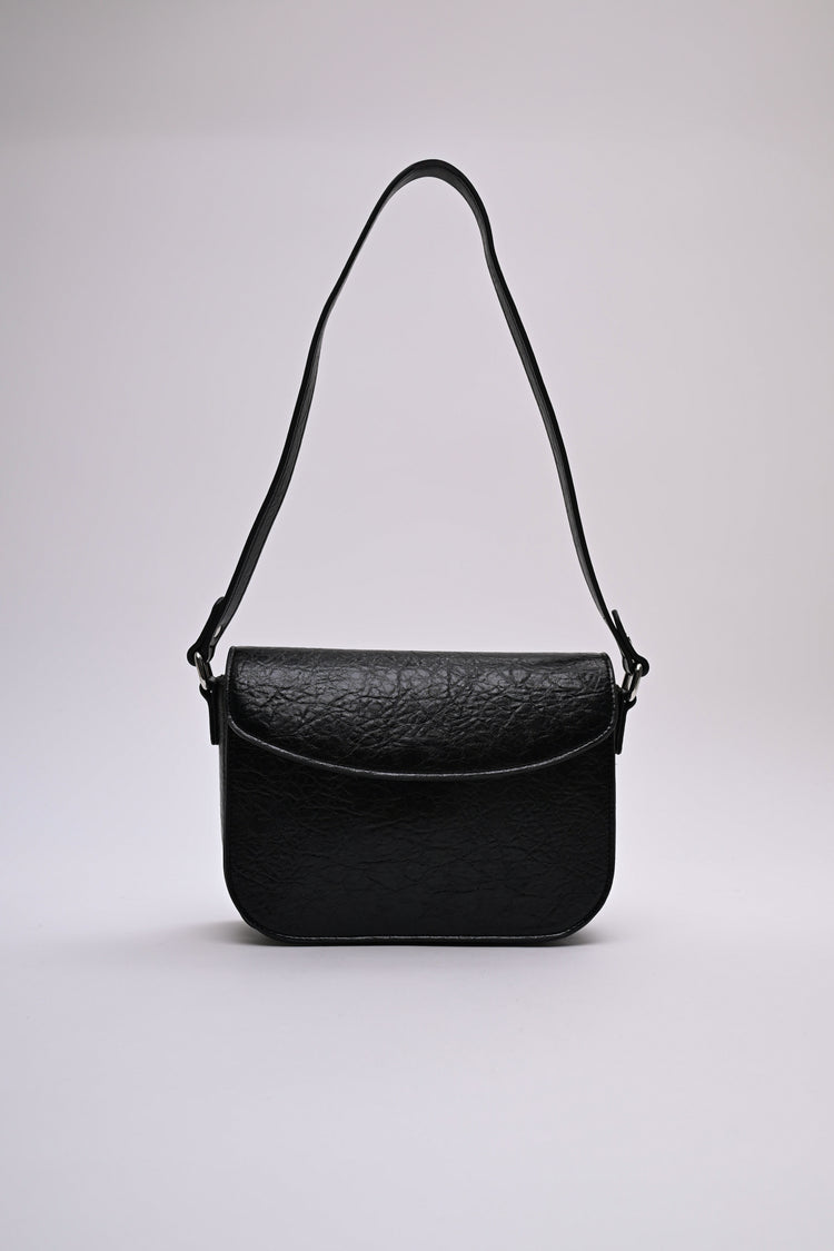Borsa a spalla in similpelle martellata