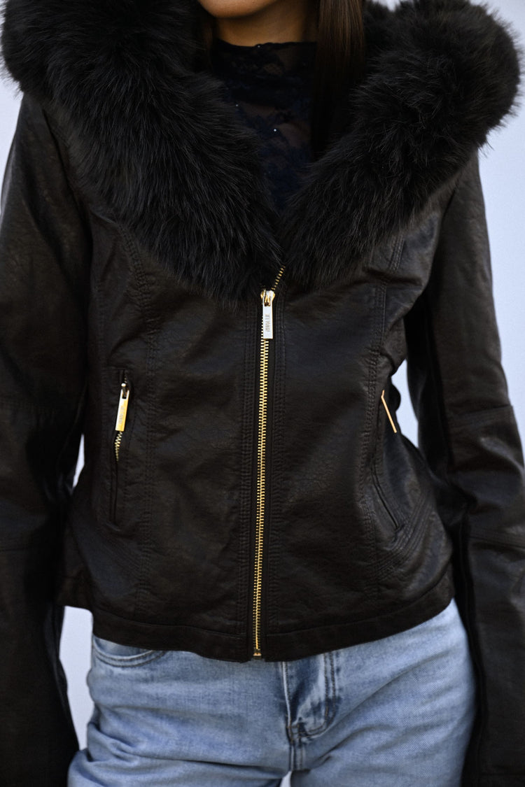 Giacca in similpelle con collo in faux fur