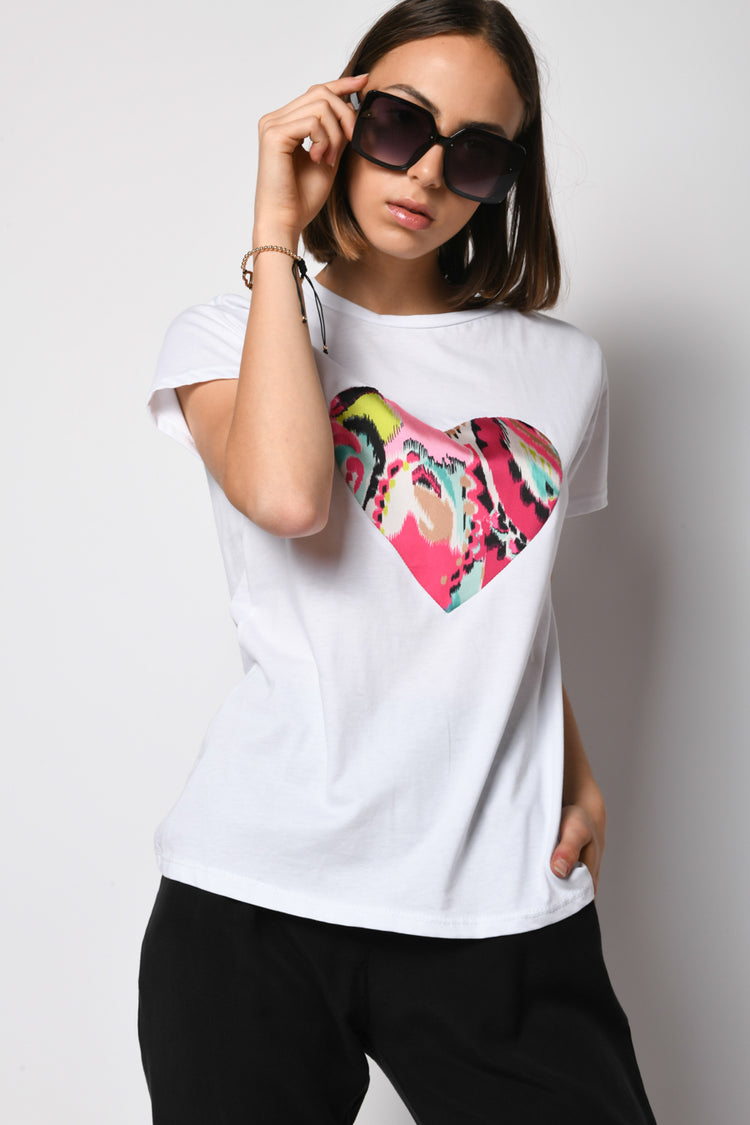 T-shirt a stampa cuore