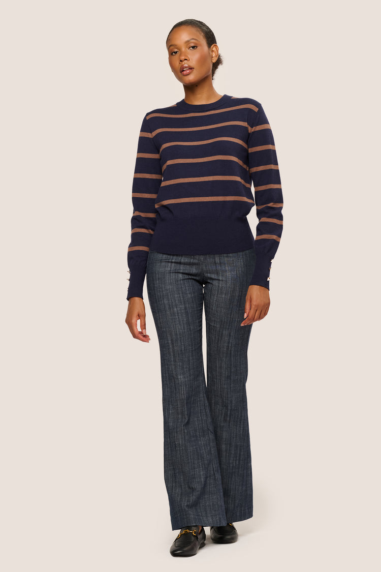 Pull a righe con bottoni ai polsini