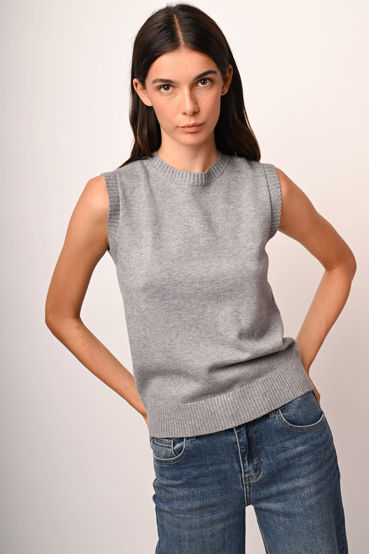 Pull senza maniche