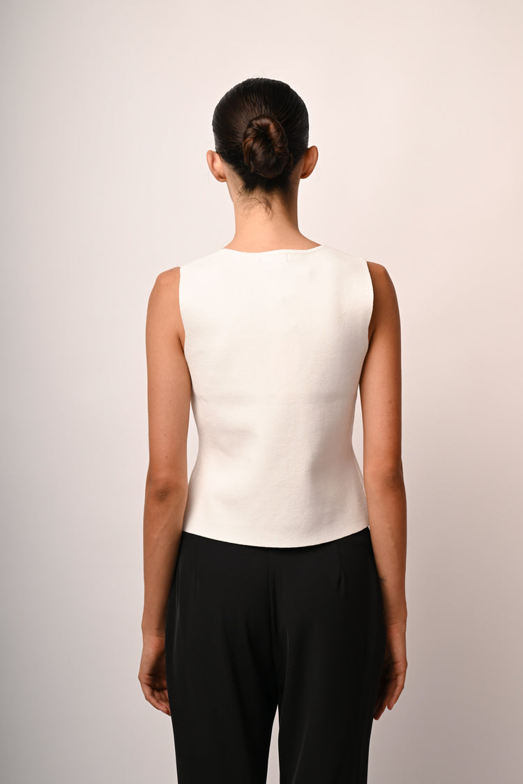 Gilet con tasche a filetto