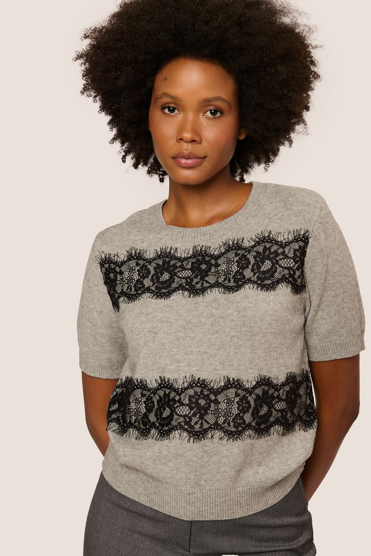 Pull a mezze maniche con pizzo