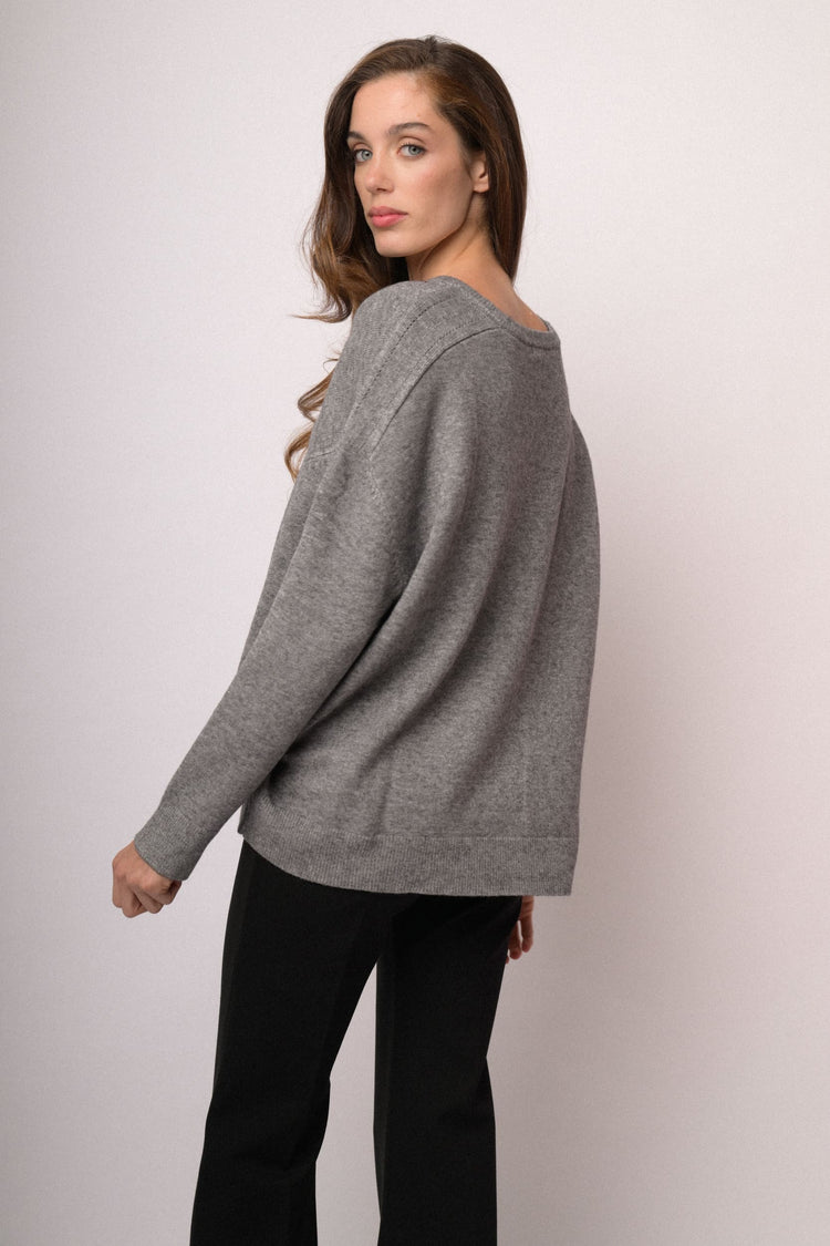 Maglia over con scollo a V grigia