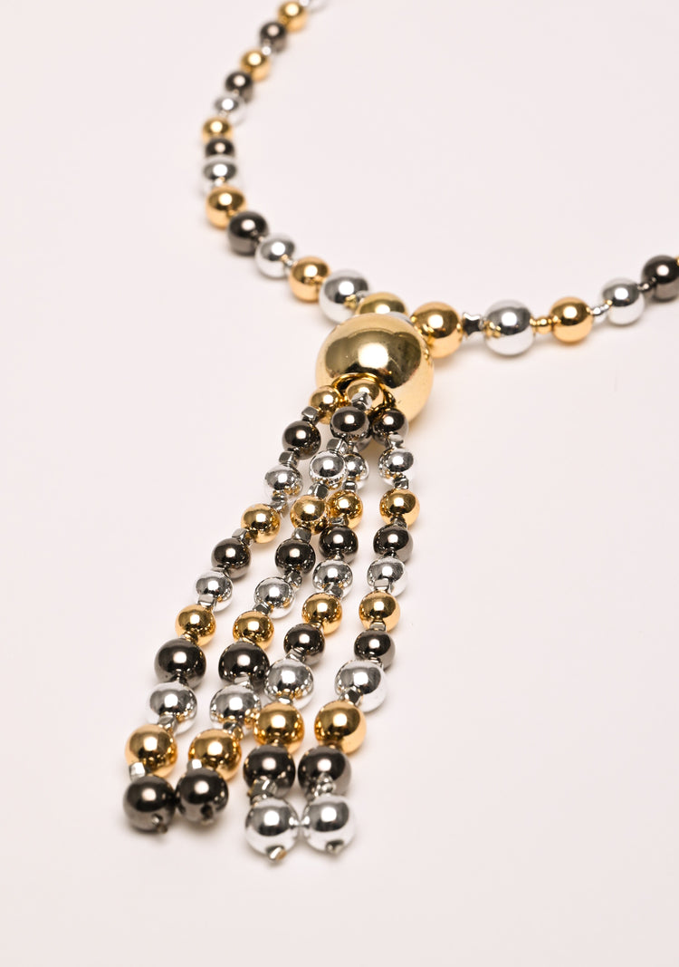 Collana con perline e pendente