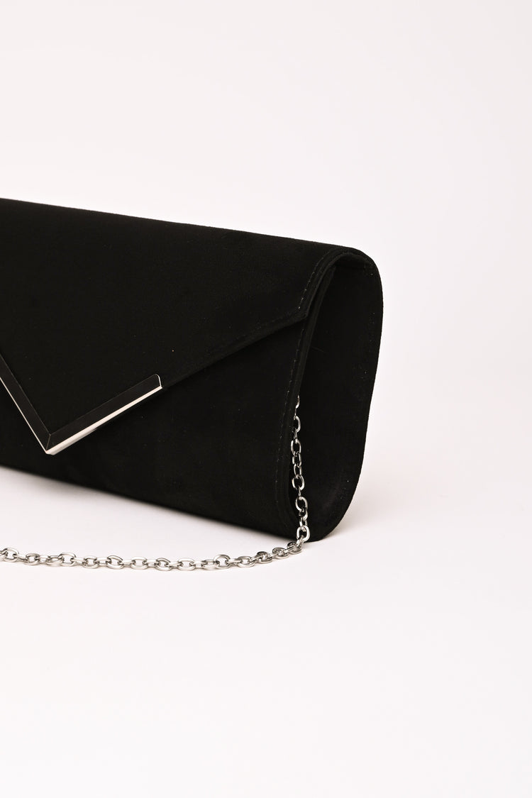 Pochette in faux suede con placca a V