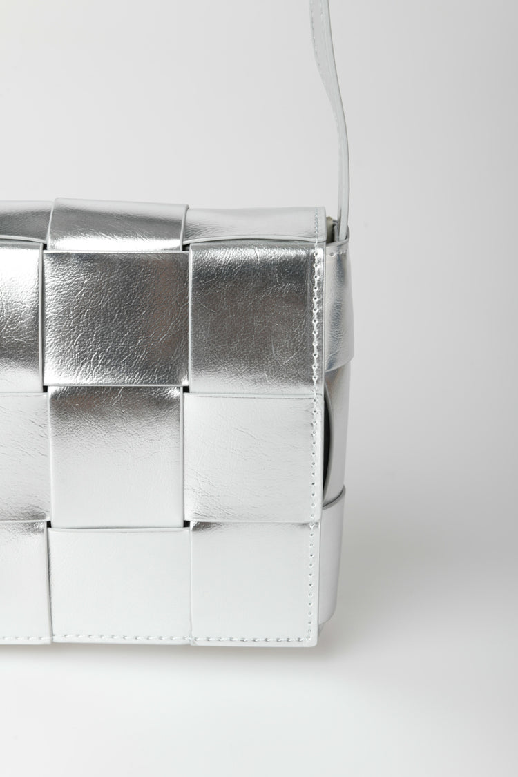 Pochette intrecciata