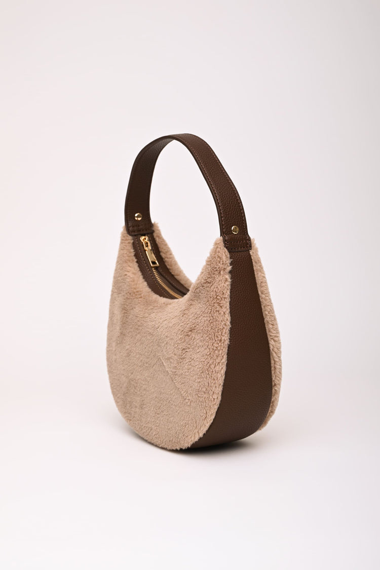 Borsa hobo in faux fur